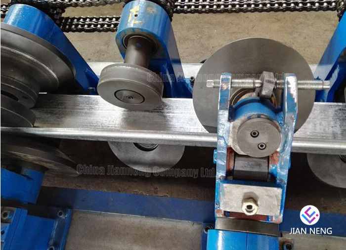 Rolo estrutural da estrada da estrada que forma a máquina para a fase da barreira 380V/50HZ3 do tráfego