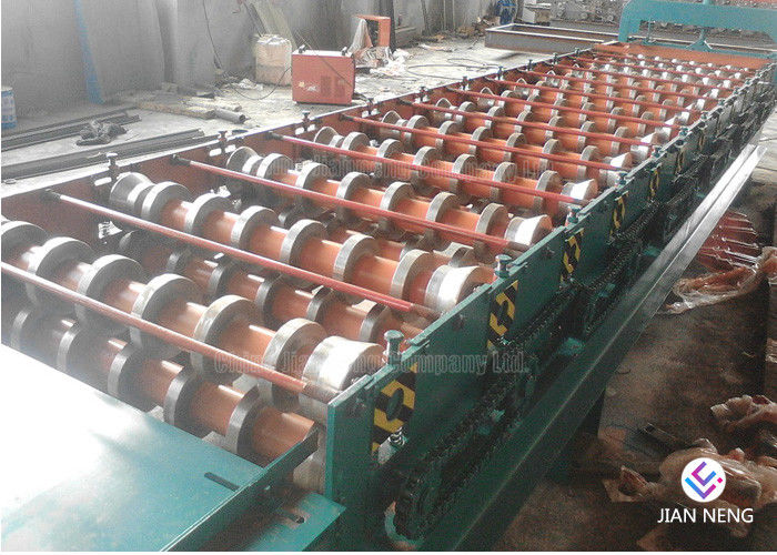 O rolo personalizado do telhado do metal que forma a máquina, colore telhado de superfície revestido que forma a máquina