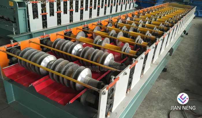 O rolo personalizado do telhado do metal que forma a máquina, colore telhado de superfície revestido que forma a máquina
