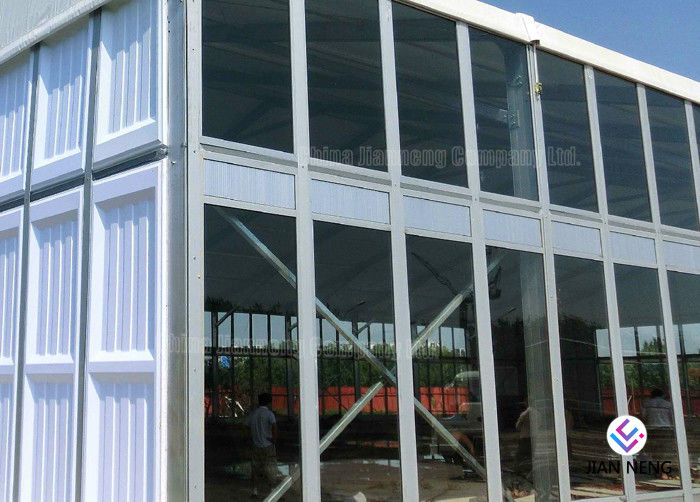 Janela de alumínio e portas estáveis para o armazém exterior provisório das barracas